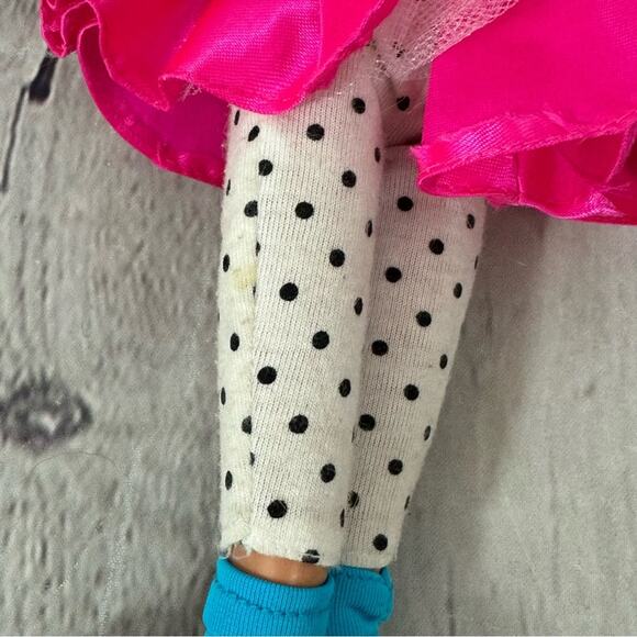 Cool Times Barbie Vintage Doll - Picture 2 of 8